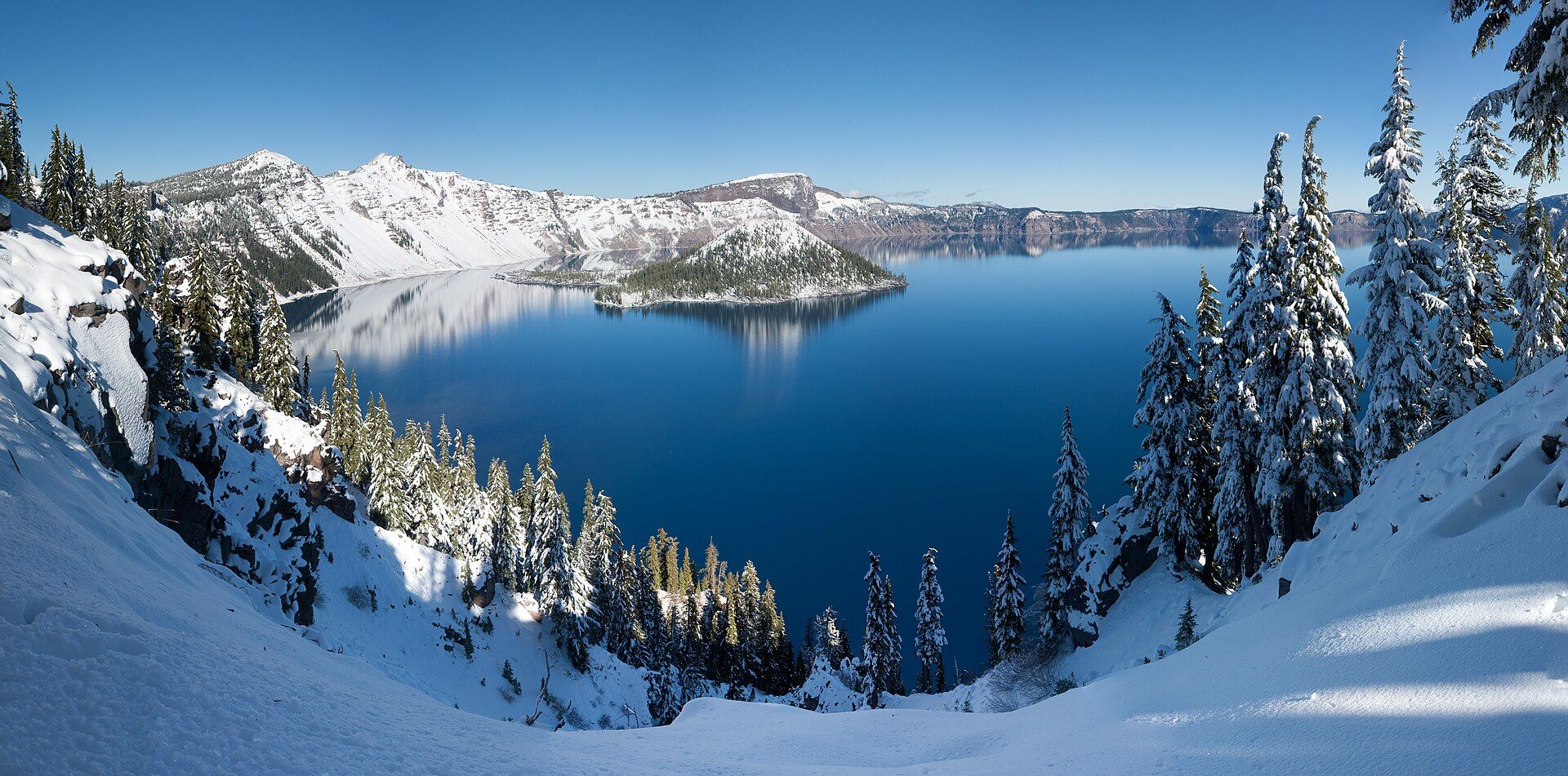Crater Lake, Oregon, USA