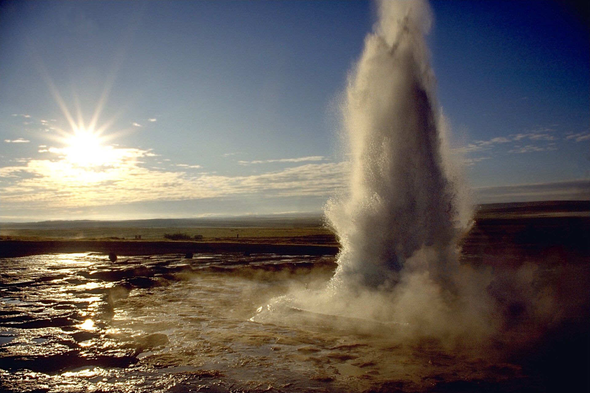 Geysir & Strokkur, Haukadalur geothermal field, Southwest Iceland