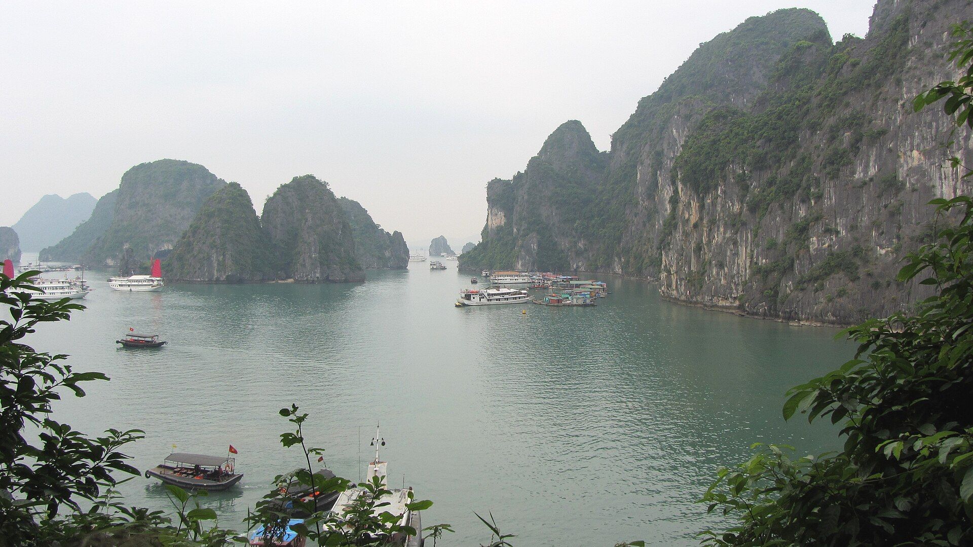 Hạ Long Bay, Gulf of Tonkin, northeastern Vietnam