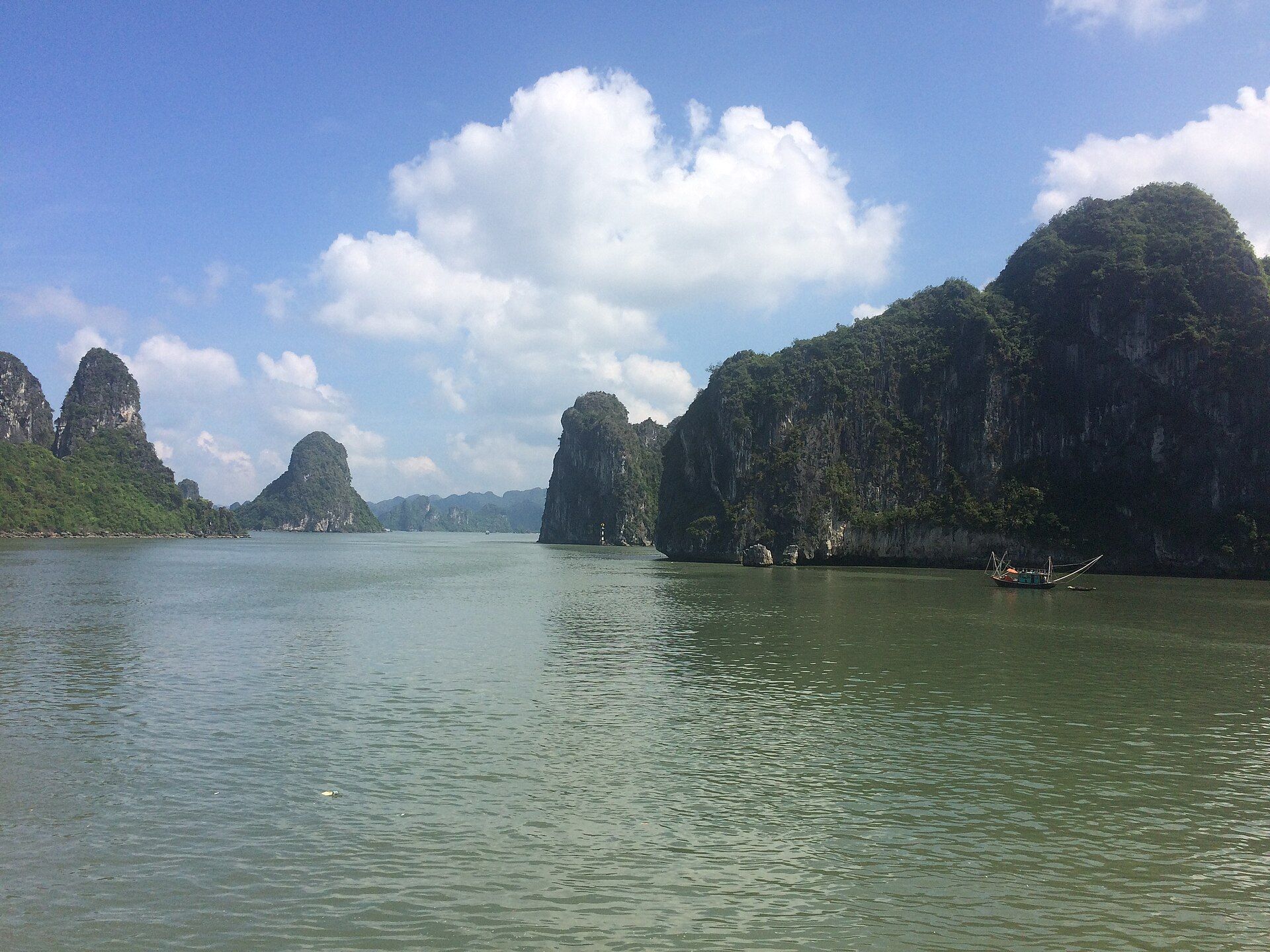 Hạ Long Bay, Gulf of Tonkin, northeastern Vietnam