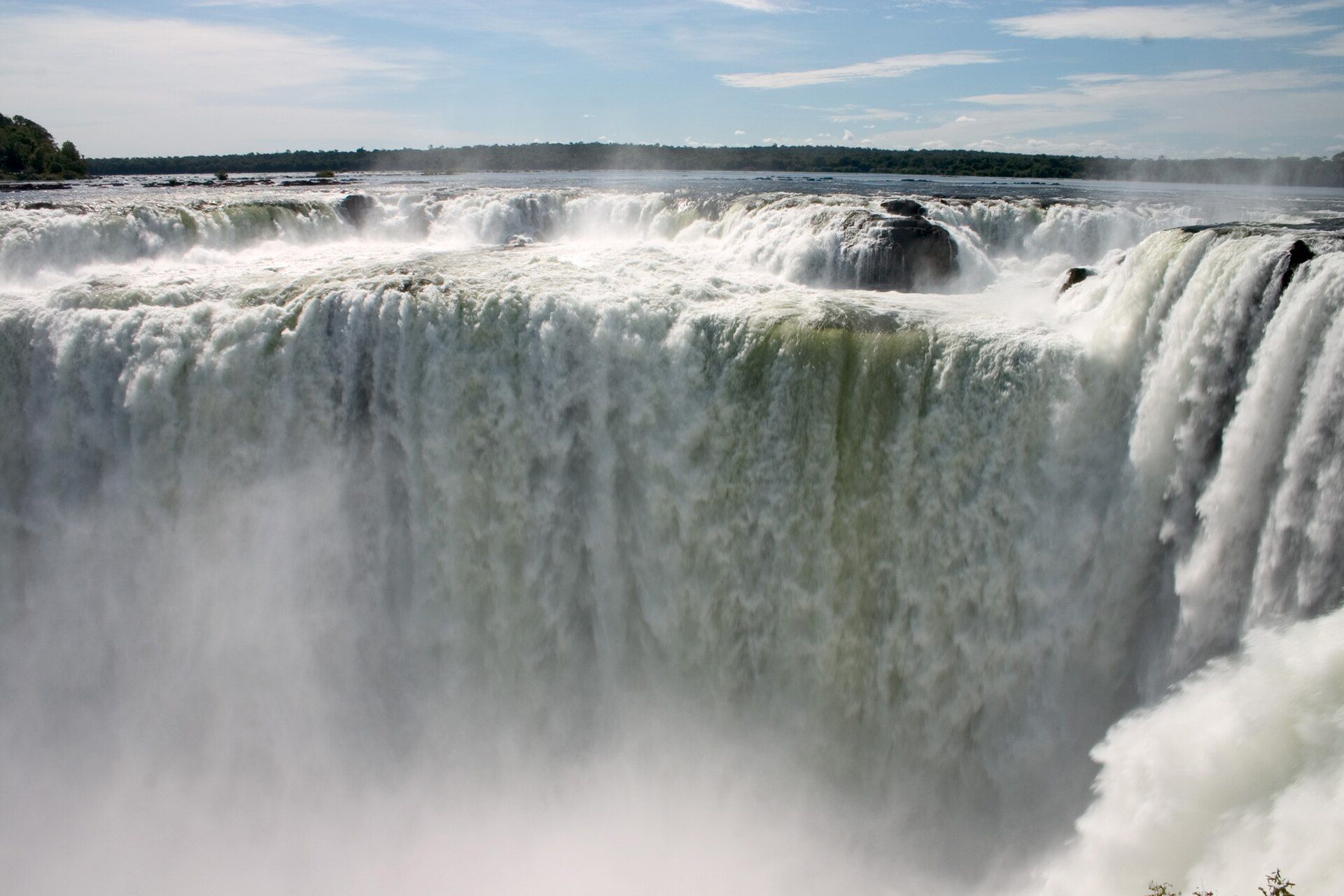 Iguazú Falls, Paraná, Brazil / Misiones, Argentina border