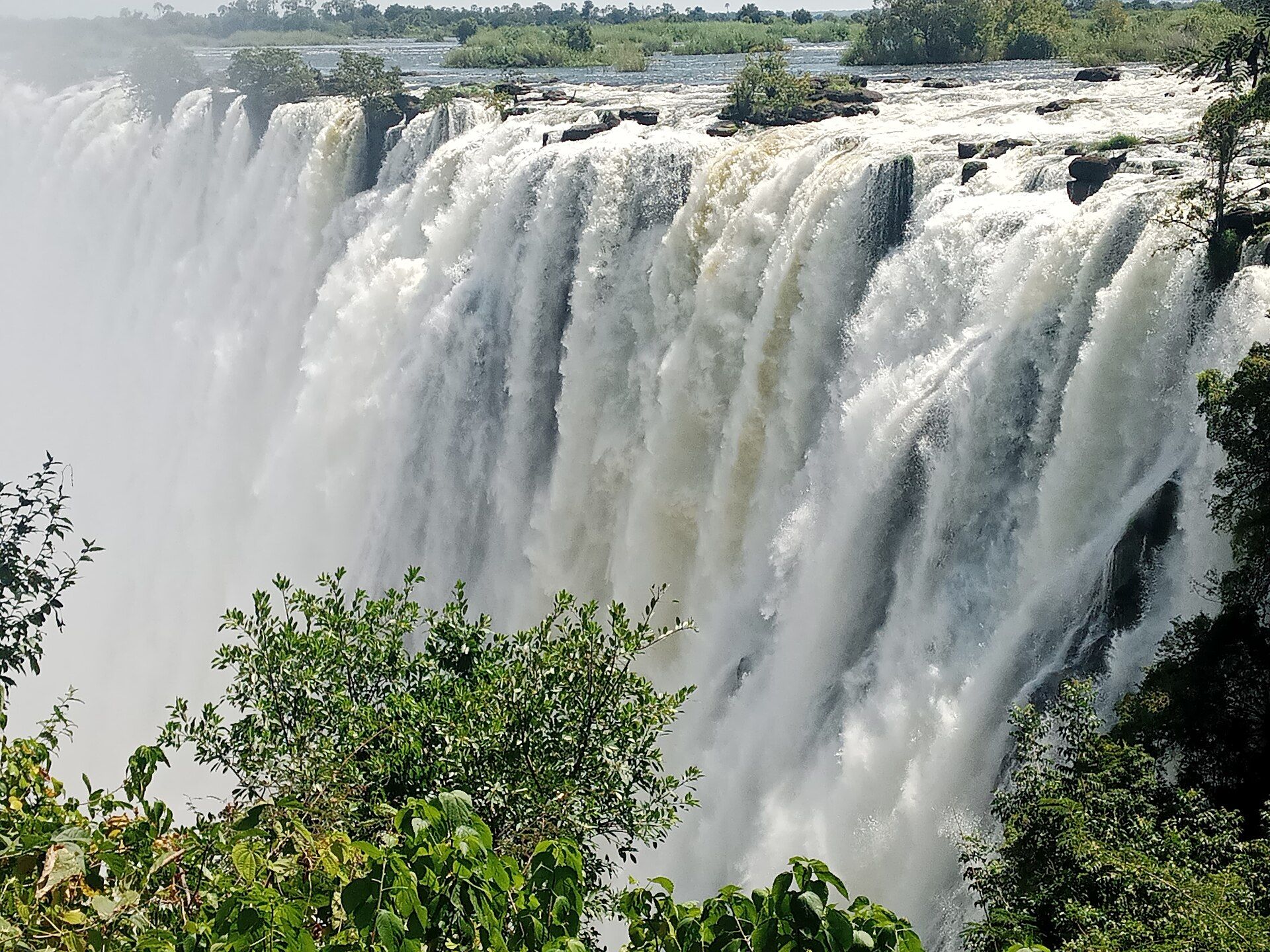 Victoria Falls, Zambezi River, Zimbabwe / Zambia border